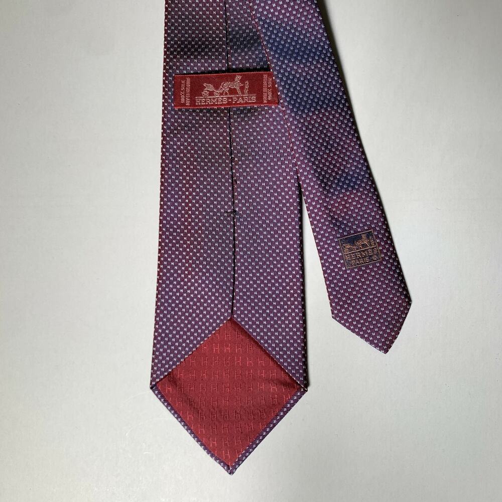 HERMES Purple Navy Cream Logo Silk Tie - Picture 2 of 4
